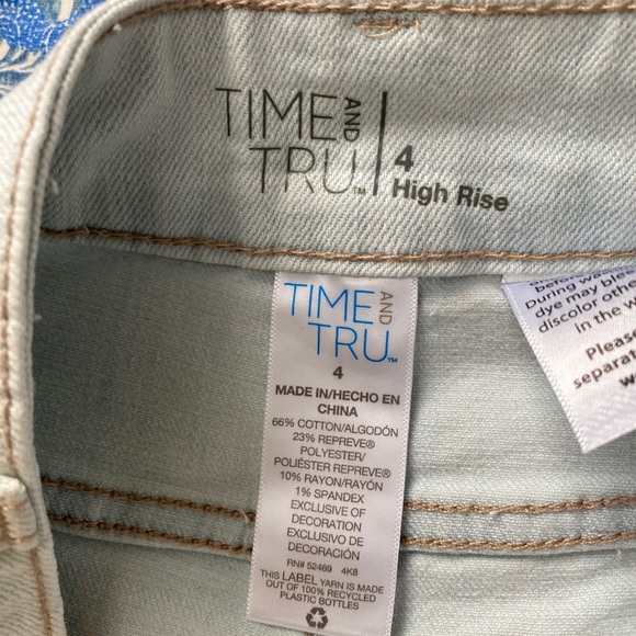 TIME AND THRU HIGHT RISE SHORT - Picture 4 of 4